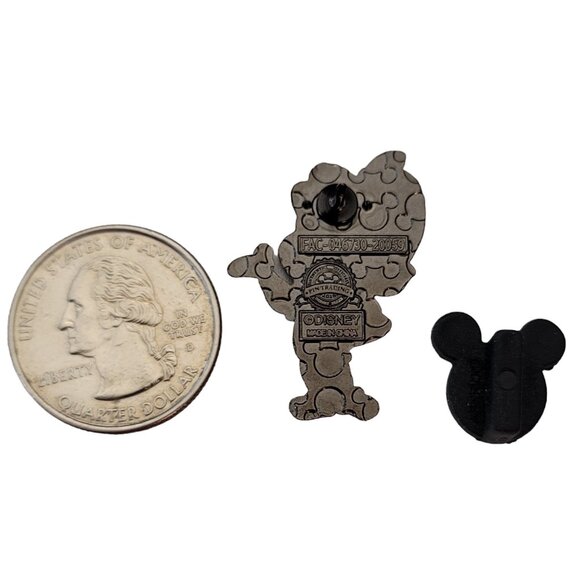 Disney 2016 Stylized Character Cutie Peter Pan Trade Pin E720 - Picture 3 of 4